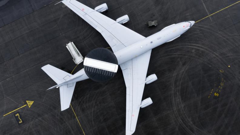 AWACS prêt à décoller