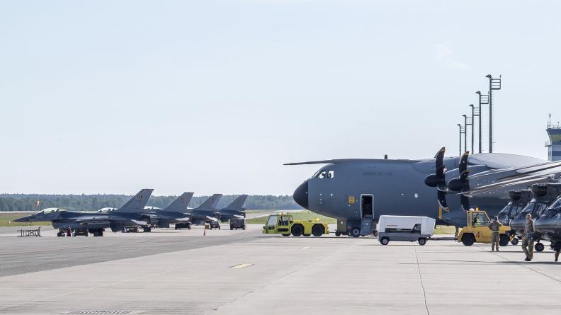 L'armée de l'Air et de l'Espace contribue à la coopération militaire avec d'autres pays