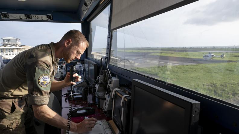 Acheminement et déploiement inédit d’une tour de contrôle de secours