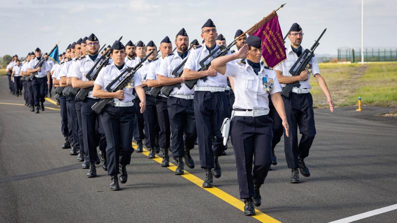 Passation de commandent de la base aérienne 709 de Cognac-Châteaubernard