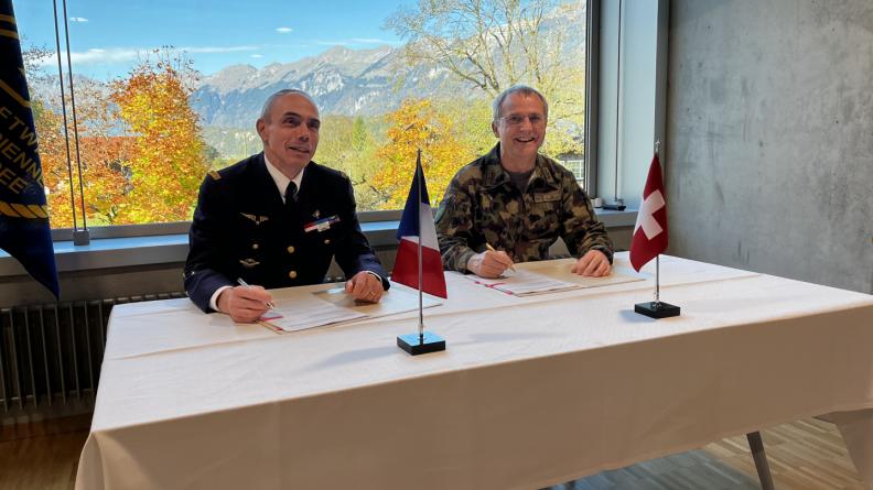 Le général de division aérienne Dominique Tardif, sous-chef activité de l'armée de l'Air et de l'Esp