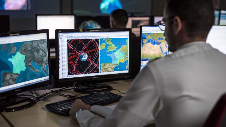 Le Centre Opérationnel de Surveillance Militaire des Objets Spatiaux 