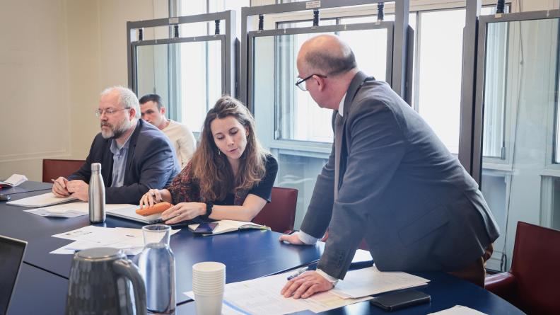 Exercice de gestion de crise cyber à l'ambassade de France à Londres