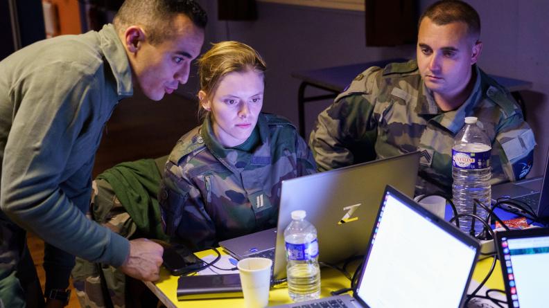 Les cybercombattants et cybercombattantes s’exercent à l’OSINT