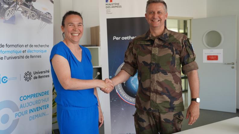 Signature de la convention de partenariat entre l'ISTIC et le COMCYBER