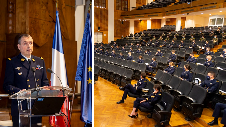 Le directeur central s’adresse aux élèves commissaires