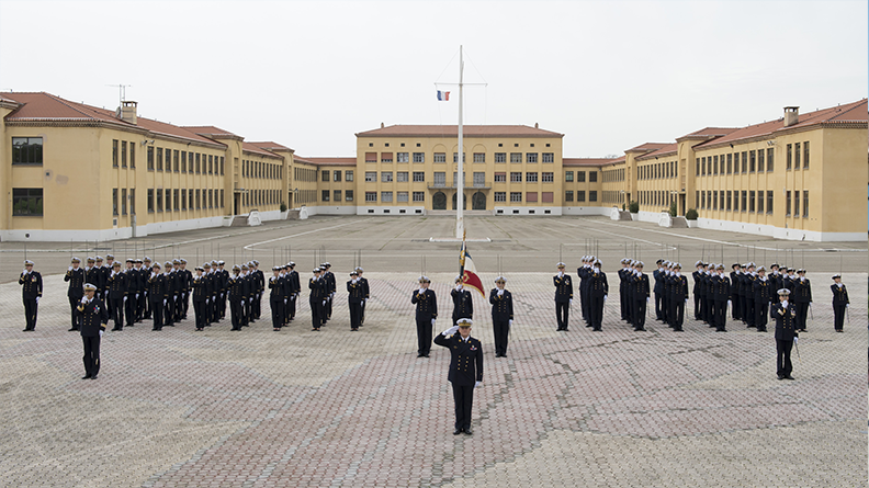 Des élèves commissaires à la marche de Nimegue 