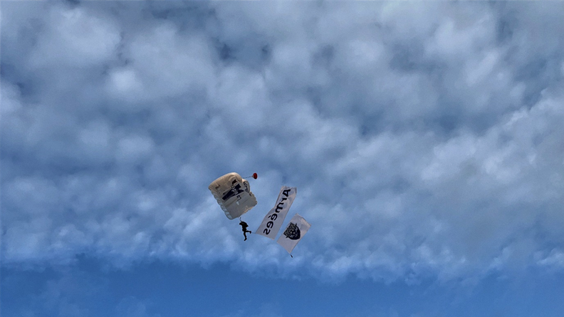 Le GS Île-de-France dans le ciel 