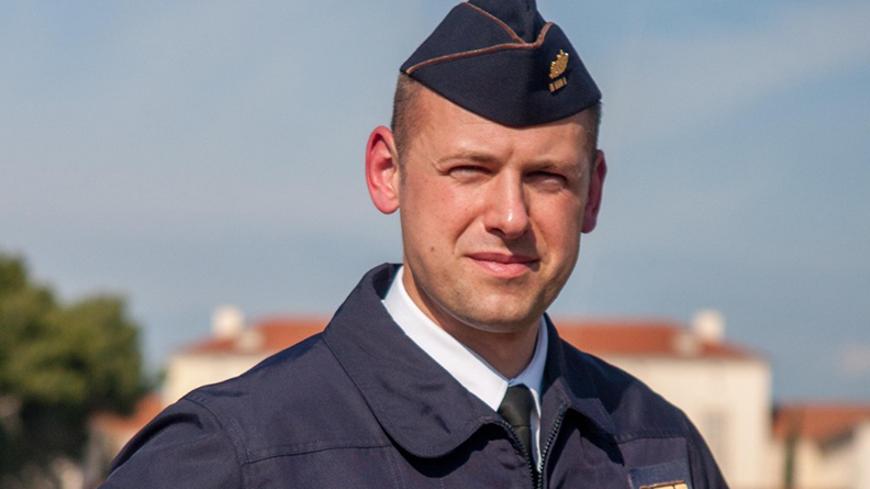 commissaire aspirant Stanislav, de la promotion Centenaire de la Victoire