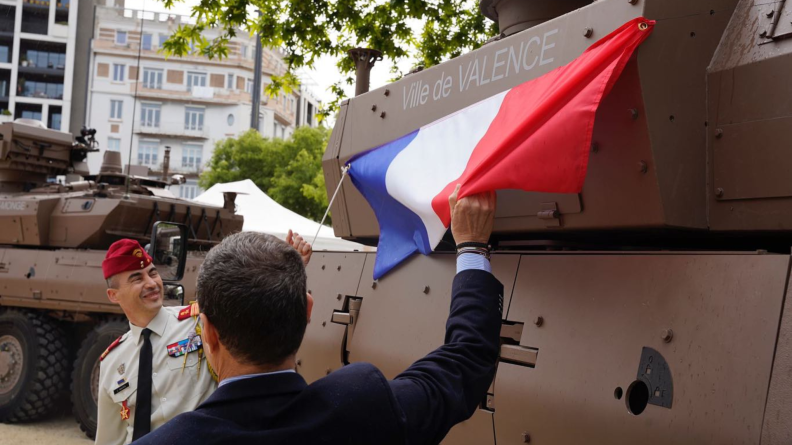 Inauguration de deux véhicules blindéd Jaguar