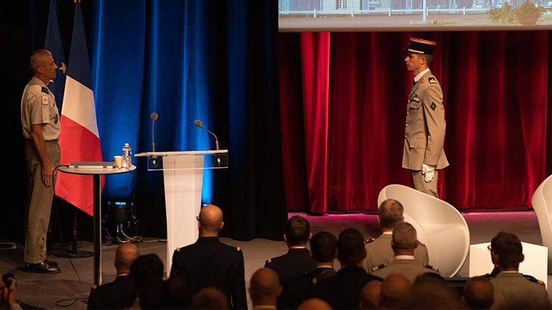 Le Chef d’état-major des armées s'est adressé à la 30e promotion de l’École de guerre