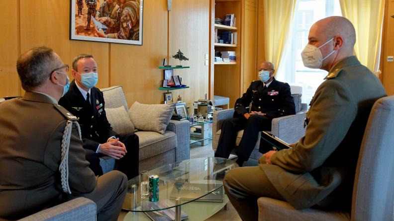 Visite de l’attaché de défense auprès de l’ambassade d’Italie