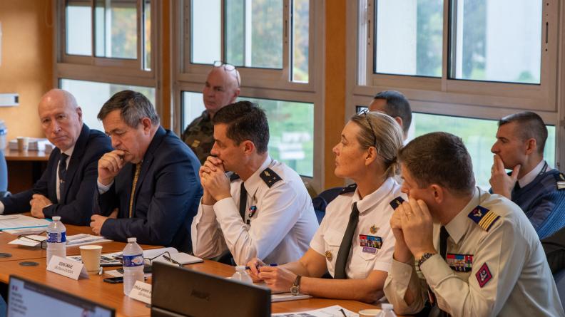 Participants au séminaire de sensibilisation à la sécurité aérienne 