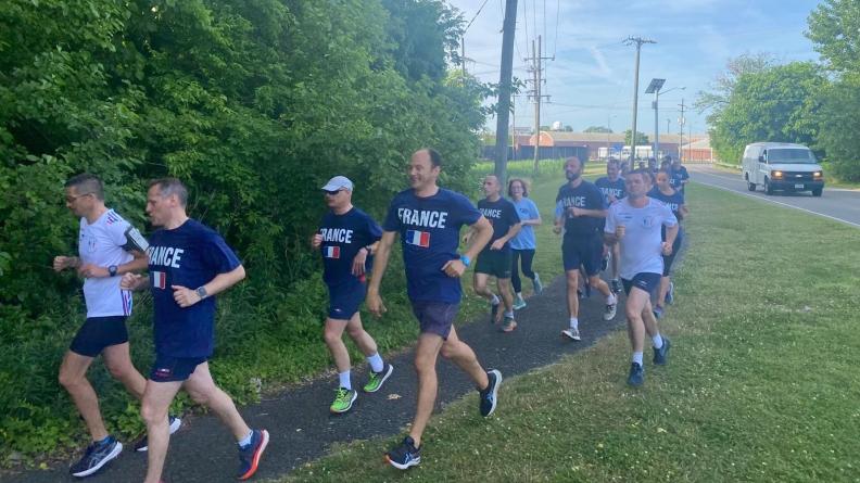 A Norfolk, les militaires français tiennent l'effort pour le bleuet de France