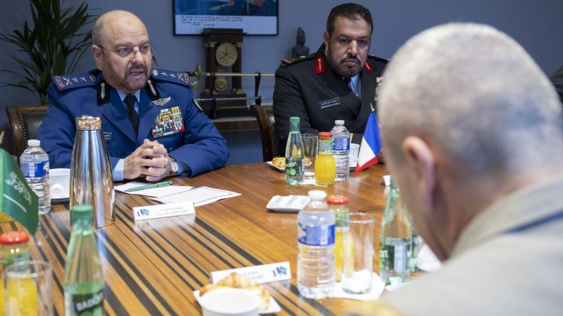 Entretien du CEMA avec son homologue saoudien