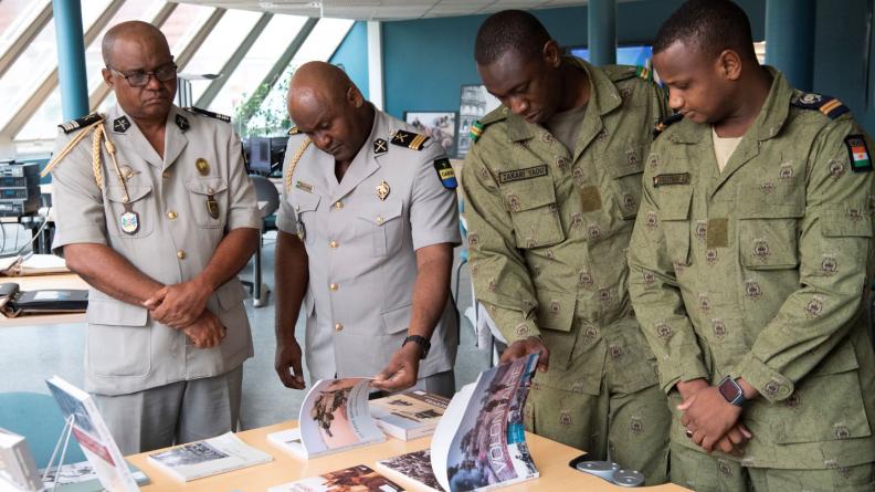 Semaine d’immersion de quatre officiers gabonais et nigériens 