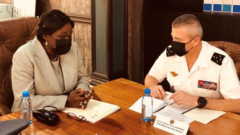 Visite officielle du CEMA au Gabon 