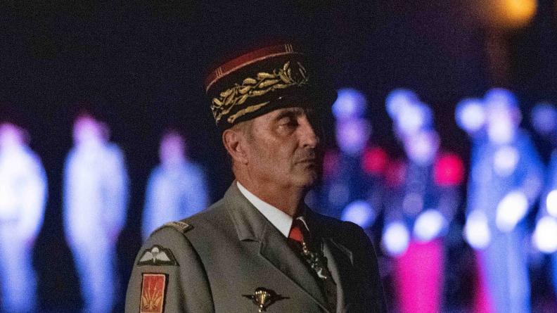 Le CEMA préside la cérémonie d’adieu aux armées du général Guionie