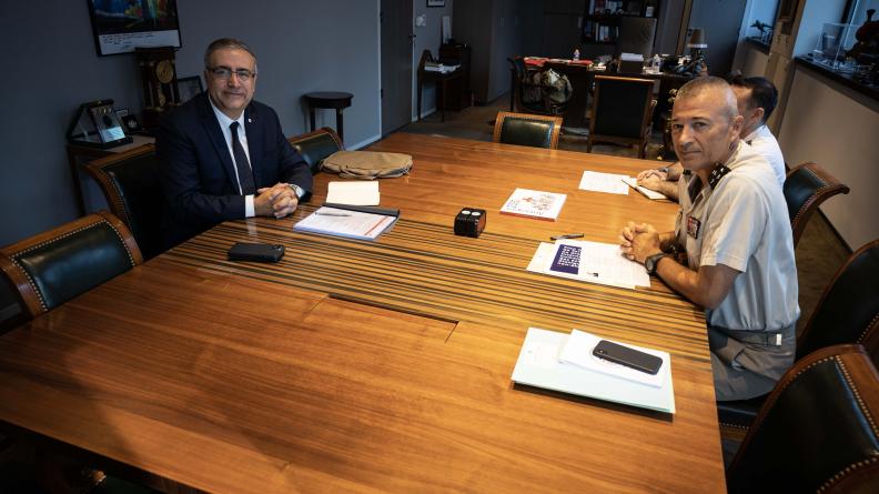 Le CEMA rencontre M. Da Costa, président de la Croix Rouge française