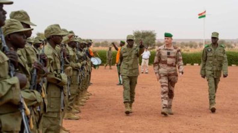 Visite officielle du CEMA en Afrique 