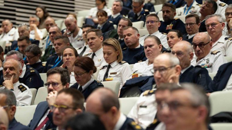 Le CEMA ouvre le séminaire OPS SSA