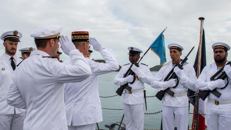 Un nouveau commandant pour le patrouilleur La Glorieuse
