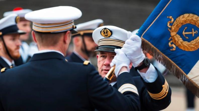 Cérémonie de passation du drapeau de la DBFM