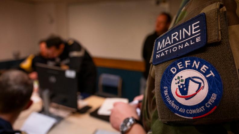 DEFNET 2025 : les cybercombattants marins interviennent sur une frégate de type La Fayette