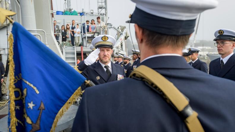 9 août – Chasseur de mines tripartite Croix du Sud