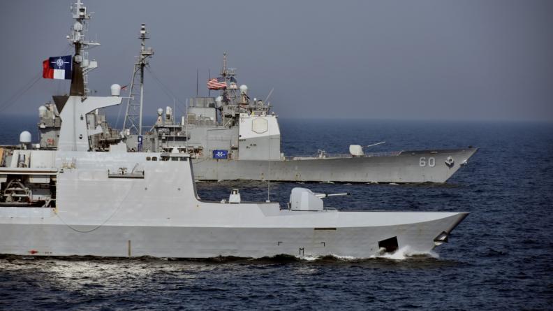 Opération Beluga 24.7 pour la frégate La Fayette