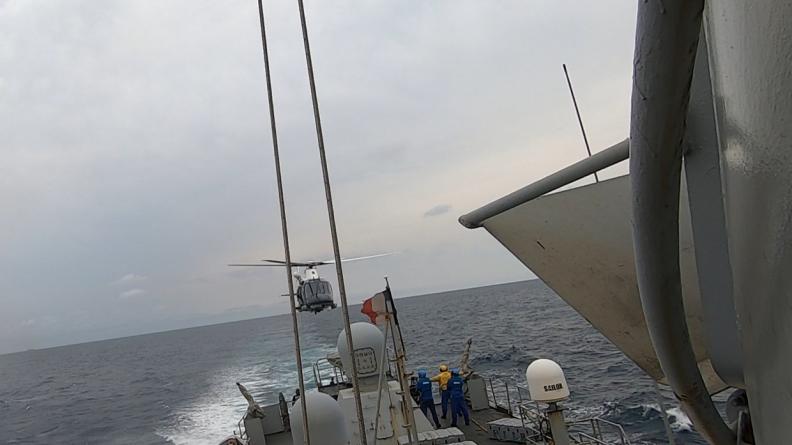 Opération Corymbe : Le Commandant Ducuing en escale à Lagos