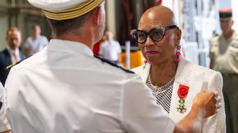 Remise de décoration