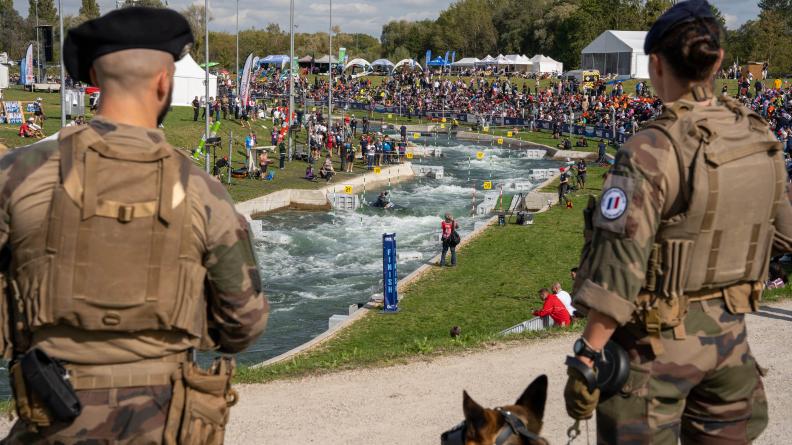 Les soldats de l’opération Sentinelle, lors de la Coupe du monde de canoë slalom de 2023