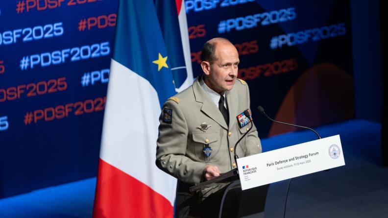 Lors de la clôture du Paris Defence and Strategy Forum (PDSF) à l’École militaire, en mars 2025