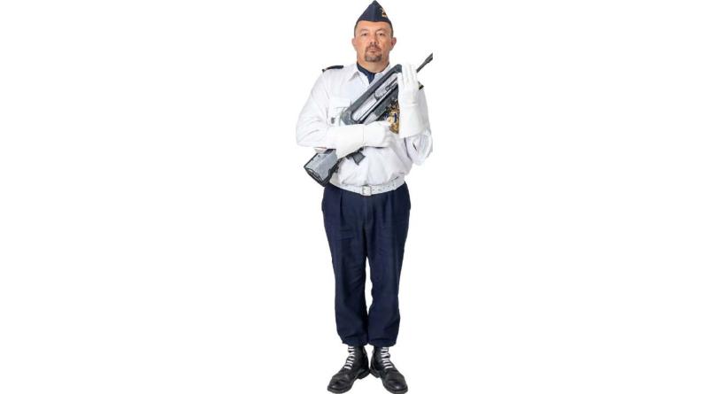 Uniforme de la direction de la maintenance aéronautique