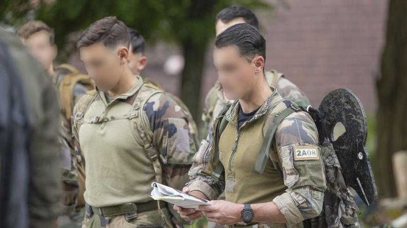 La marche de fin de stage commence à Ligny-le-Ribault (Loiret).
