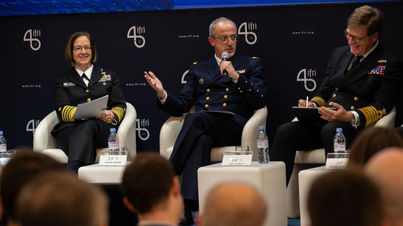 Le 25 janvier 2024, l’amiral Vaujour préside la conférence navale de Paris, à l’IFRI. 