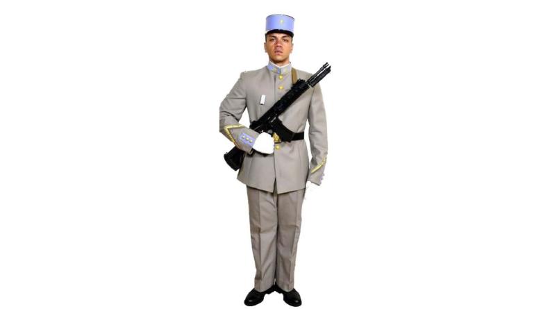 Uniforme de l'école nationale des sous-officiers d’active.