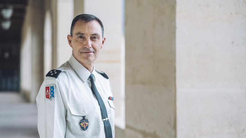 Général Christophe Abad, gouverneur militaire de Paris