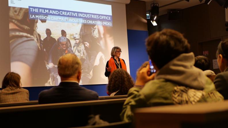 Présentation par Eve-Lise Blanc-Deleuze de la MCIC, lors d’une délégation franco-coréenne.
