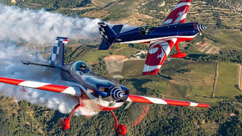 Extra 330 de l’armée de l’Air et de l’Espace