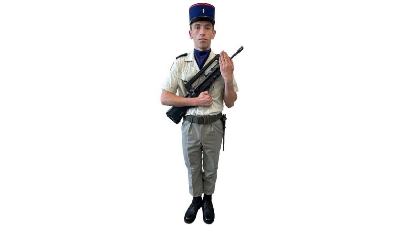 Uniforme de l’école militaire preparatoire technique