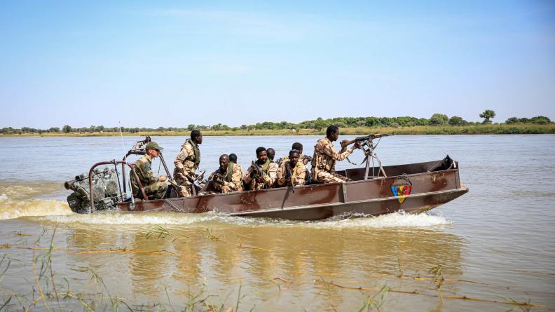 Cérémonie de fin du projet d’aide à la reconstruction de la capacité amphibie de l’Armée tchadienne