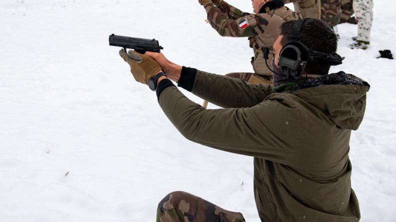 Séquence de tir franco-estonienne à l’armement léger individuel