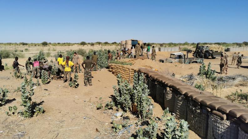 Le Groupement tactique désert 1 Korrigan mène une opération de réassurance près de Tombouctou