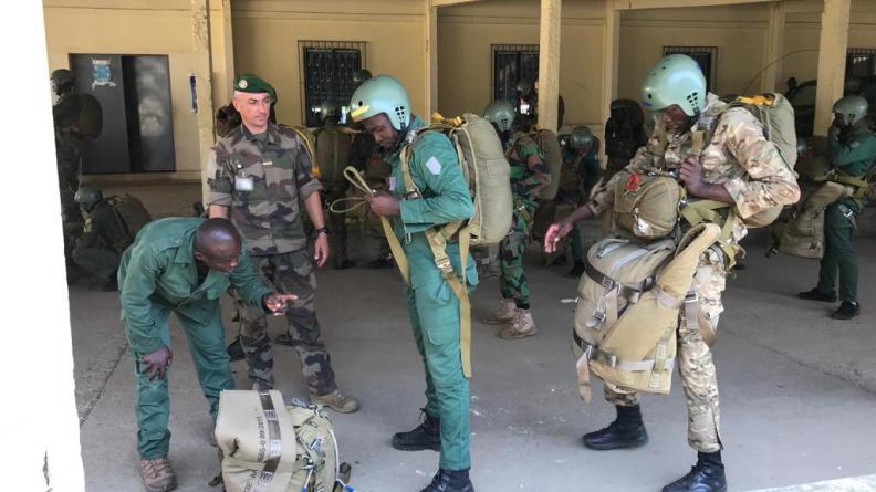 Détachement d’instruction opérationnel au profit de 60 parachutistes ivoiriens