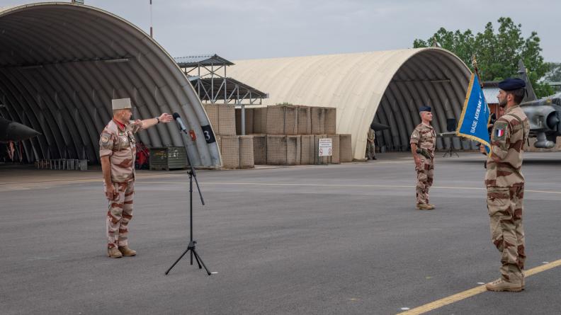 Passation de commandement de la base aérienne projetée de N’Djamena