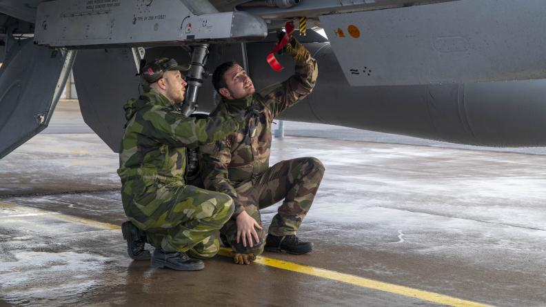 Déploiement MORANE de deux Mirage 2000-5 en Suède