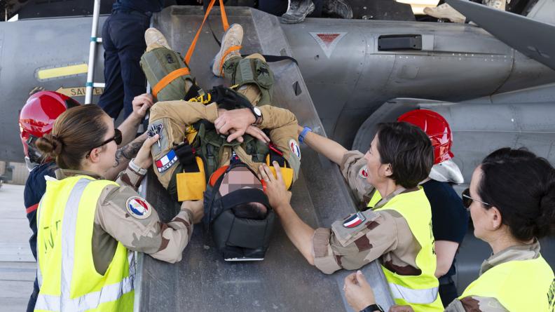 DETSIS – S’exercer aux spécificités du métier de pompier dans l’armée de l’Air et de l’Espace