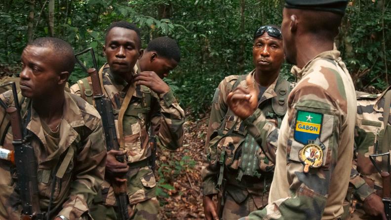 Les militaires gabonais se préparent à protéger le parc naturel de Minkébé